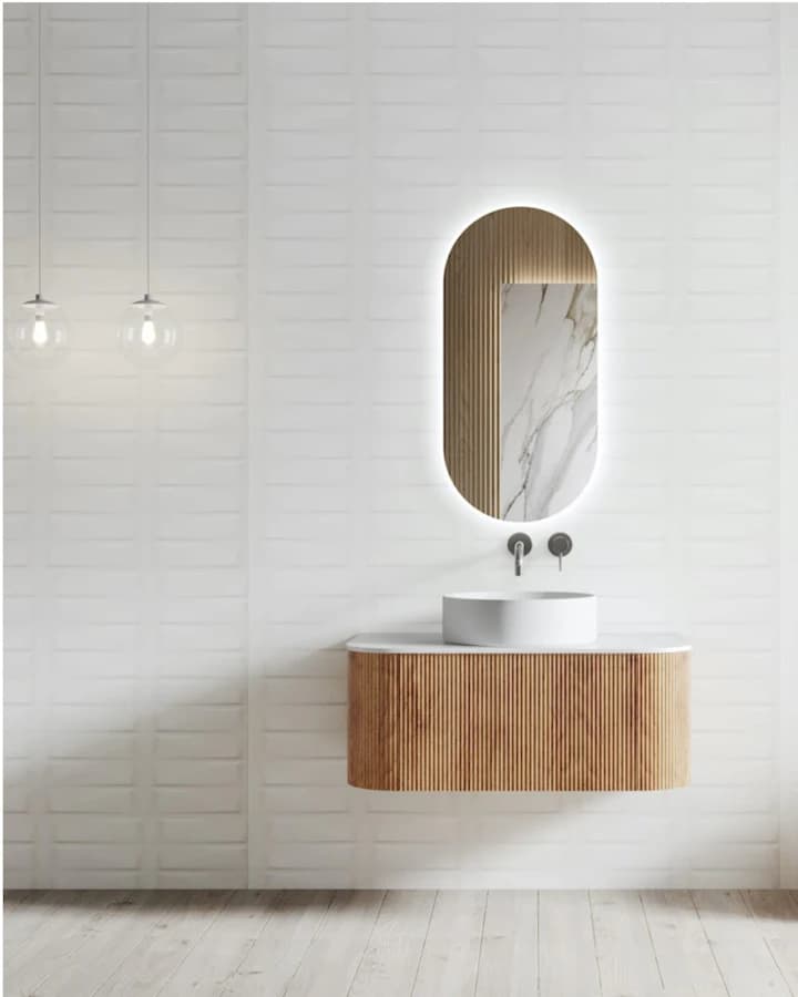 Meuble vasque suspendu en chêne cannelé avec vasque ronde et miroir rétroéclairé